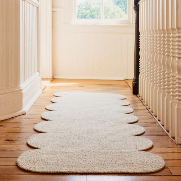 Brand  NEW Curvy Runner by Cicil Home - Picture 3 of 6